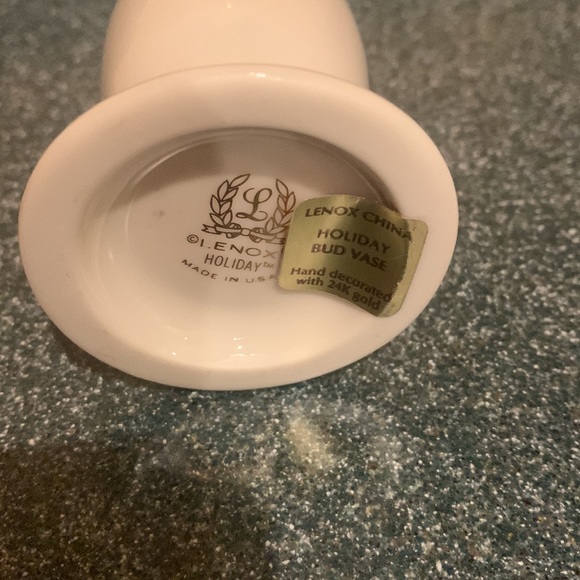 Lenox holiday bud vase - Picture 2 of 2